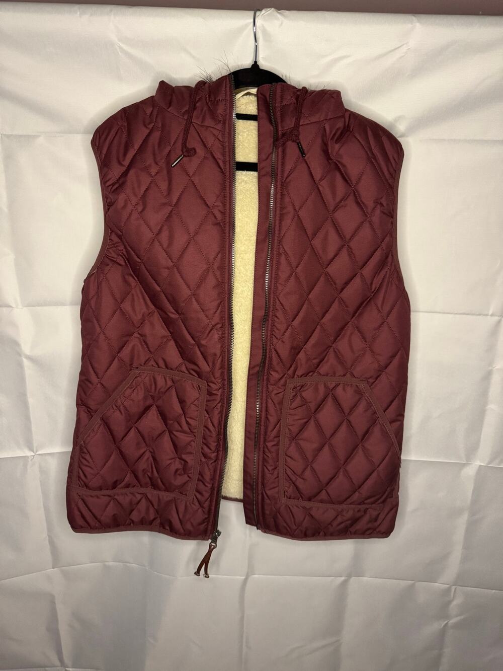 Ultimate Terrain Gorpcore Women’s M Maroon Fleece Lined Puffer Vest Y2K